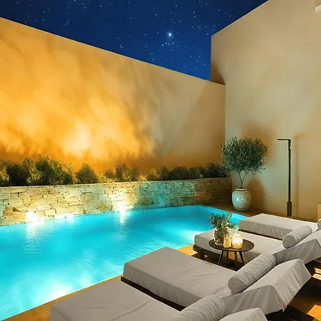 Roustico Luxury Heated Pool & Whirpool Villa *