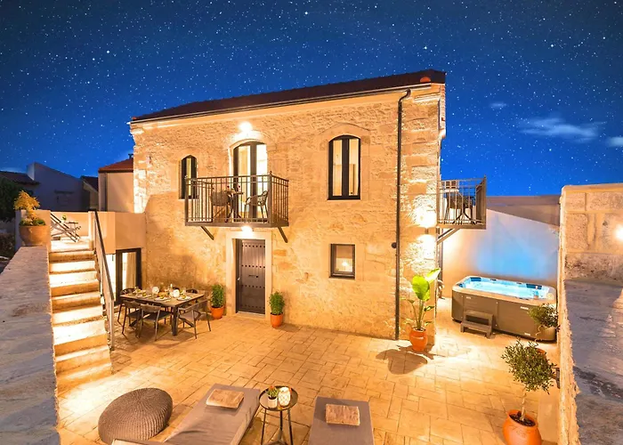 Roustico Luxury Heated Pool & Whirpool Villa *