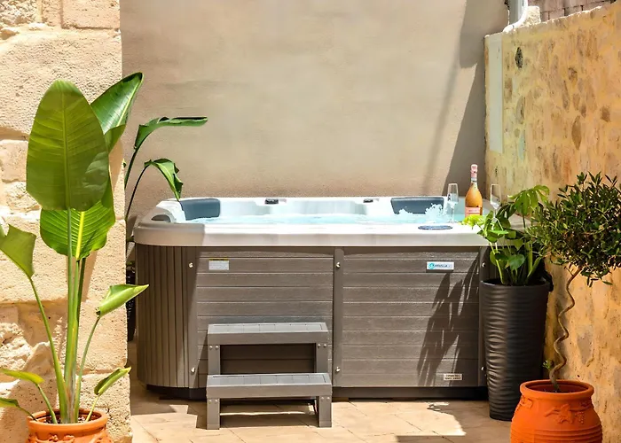 Villa Roustico Luxury Heated Pool & Whirpool