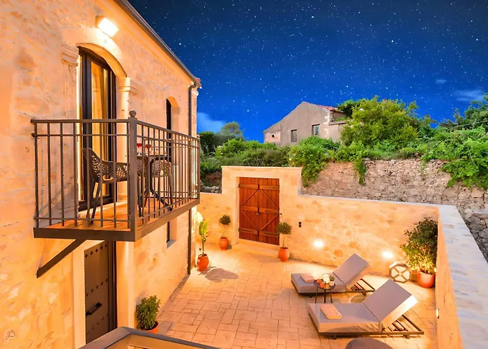 Roustico Luxury Heated Pool & Whirpool Villa *