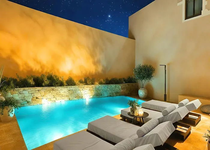 Roustico Luxury Heated Pool & Whirpool Villa *