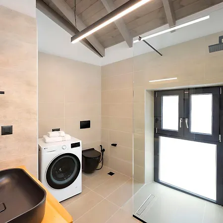 Villa Roustico Luxury Pool & Whirpool *