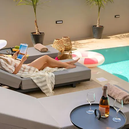 ヴィラ Roustico Luxury Heated Pool & Whirpool