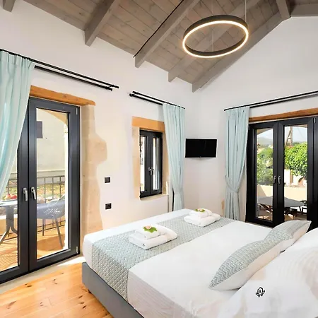 ヴィラ Roustico Luxury Heated Pool & Whirpool