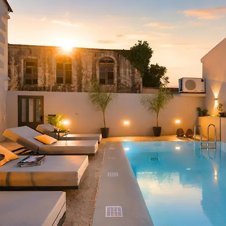 Roustico Luxury Heated Pool & Whirpool レティムノ
