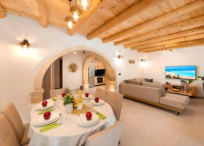 Roustico Luxury Heated Pool & Whirpool Вілла