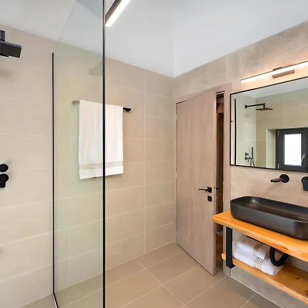Roustico Luxury Heated Whirpool Rethymno