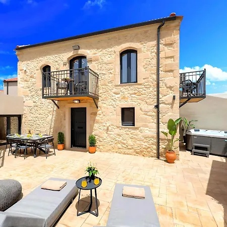 Roustico Luxury Heated Whirpool Villa *